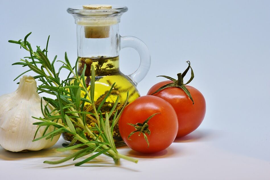 pomidory czosnkowe i olej do diety ketonowej